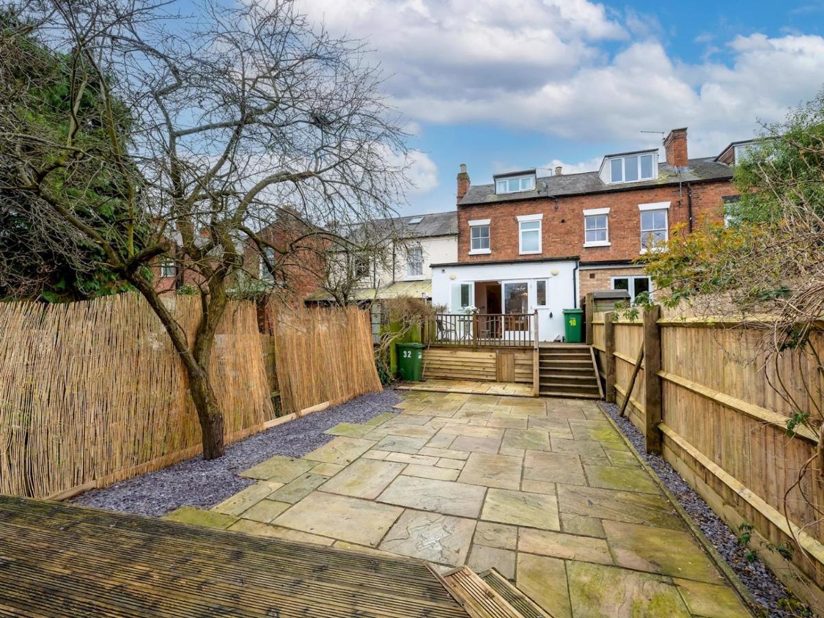 Pass The Keys 3 Storey Townhouse Holiday home